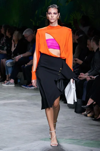 Look 37